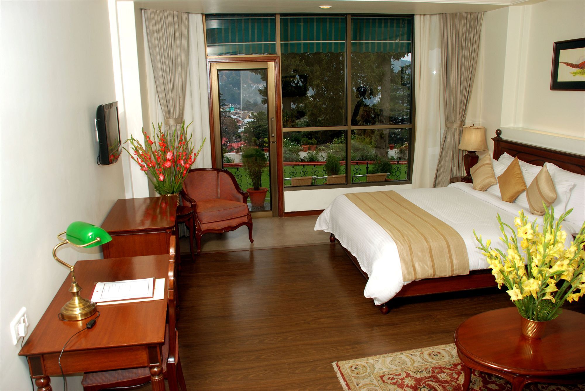Namah Nainital, A Member Of Radisson Individuals Retreats Hotel Eksteriør billede