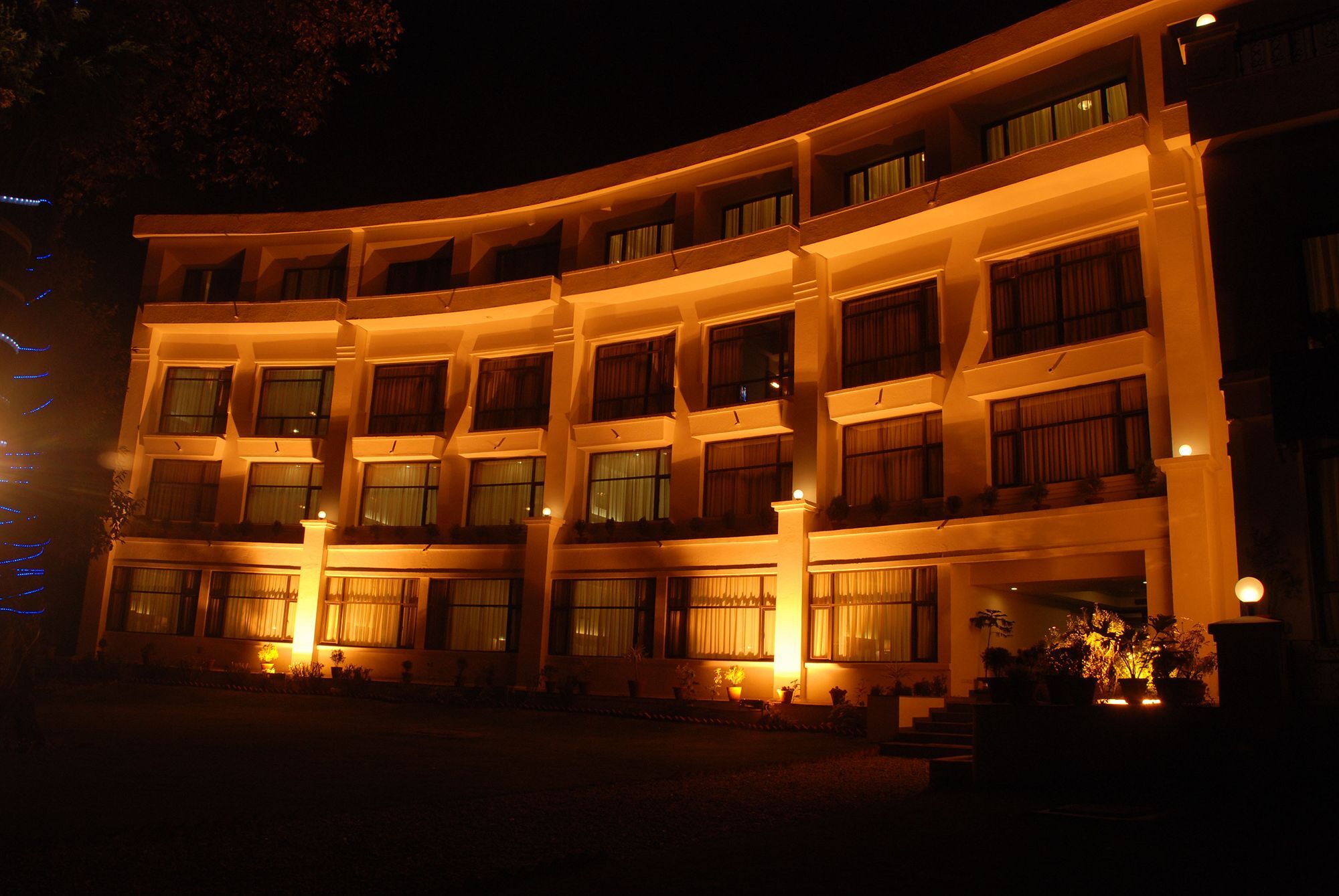 Namah Nainital, A Member Of Radisson Individuals Retreats Hotel Eksteriør billede